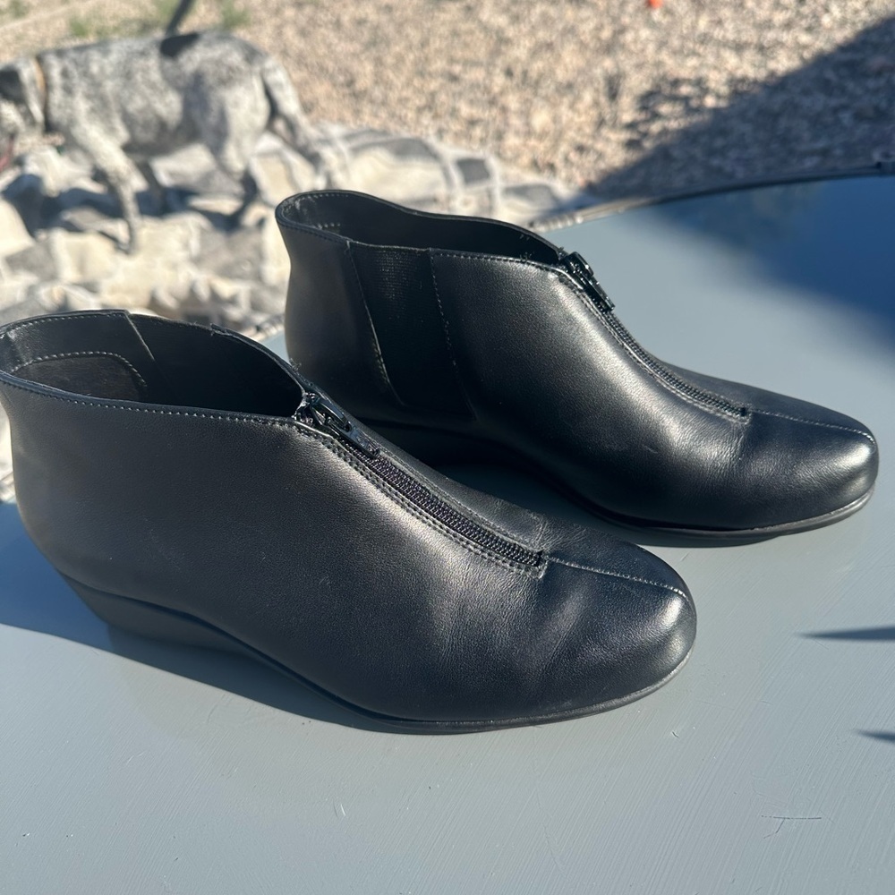 Aerosoles black ankle boots EUC size 8